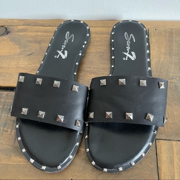 SEVEN7 Duo Slides Black with Studs - Picture 6 of 12